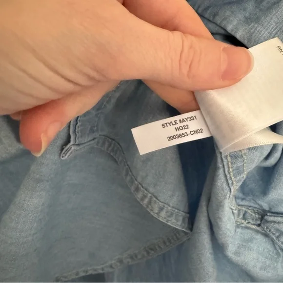 J. Crew Relaxed-fit Chambray Shirt Size 6 - Picture 6 of 7